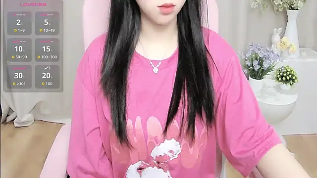 shynana online show from June 12, 1:03 am