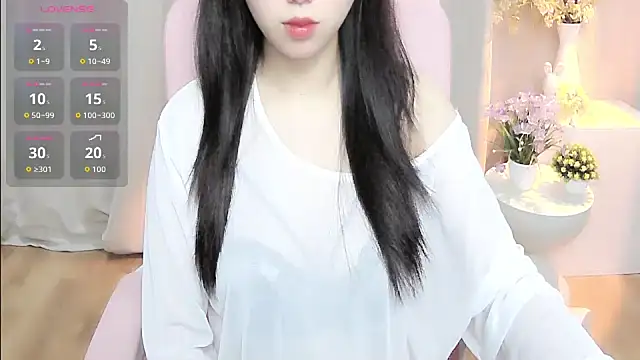 shynana online show from June 18, 1:15 am