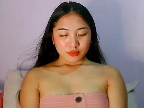Snapshot of cutie_princess88 chatting on June 19, 5:30 pm cutie princess88 online show from June 19, 5:30 pm