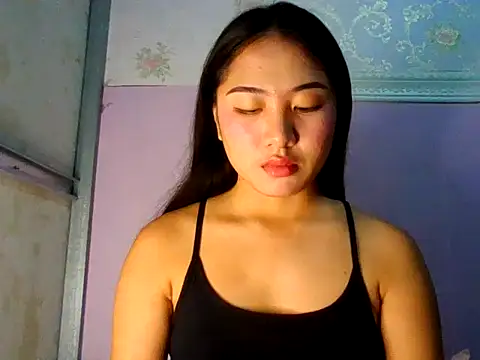 Snapshot of cutie_princess88 chatting on June 27, 5:52 pm cutie princess88 online show from June 27, 5:52 pm