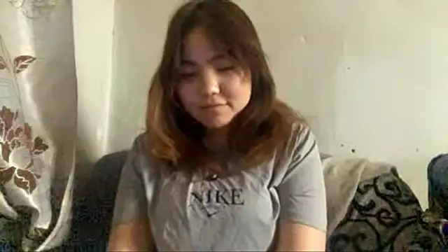 Snapshot of Molly_Teddy chatting on June 6, 9:14 am Molly Teddy online show from June 6, 9:14 am