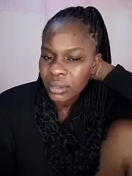 Snapshot of curvyperry chatting on June 21, 7:47 am curvyperry online show from June 21, 7:47 am