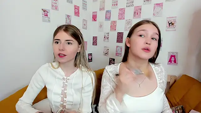 PlayfulMelly online show from May 27, 9:27 am