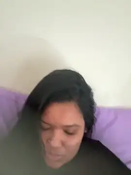 Eumileninha online show from May 24, 3:23 pm