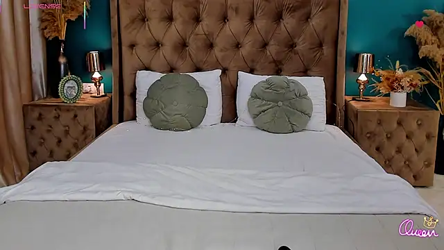 LunaKale online show from May 24, 7:03 pm