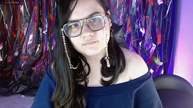 Miss  cherry  online show from May 27, 1:18 pm