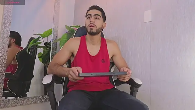 Snapshot of Jadiel_Stone chatting on July 10, 12:38 pm Jadiel Stone online show from July 10, 12:38 pm