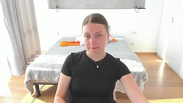 Snapshot of Kitkatvel chatting on June 25, 5:34 am Kitkatvel online show from June 25, 5:34 am