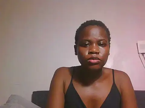 Snapshot of Midnight_whisper01 chatting on June 17, 6:40 pm Midnight whisper01 online show from June 17, 6:40 pm