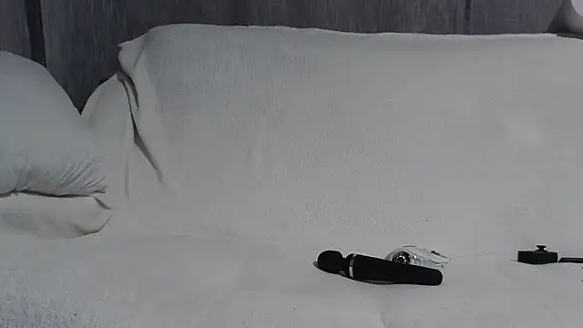 Snapshot of AnnaCrazyHot chatting on December 5, 5:06 am AnnaCrazyHot online show from December 5, 5:06 am