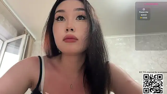 LilowNax online show from July 8, 3:56 pm
