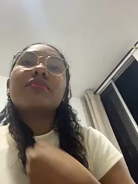 Snapshot of IamBlackmoon chatting on June 16, 2:22 am IamBlackmoon online show from June 16, 2:22 am