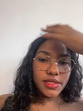 Snapshot of IamBlackmoon chatting on June 17, 7:46 pm IamBlackmoon online show from June 17, 7:46 pm
