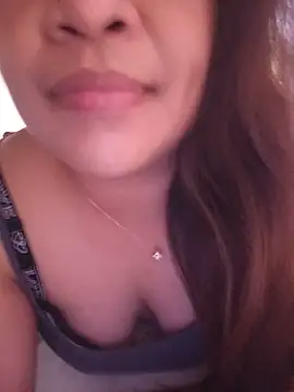 Snapshot of HabibteAna chatting on June 9, 10:27 am HabibteAna online show from June 9, 10:27 am
