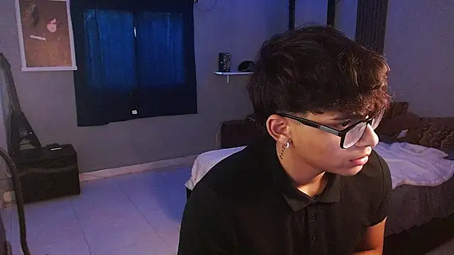 Mr yisuzz online show from June 27, 11:27 am
