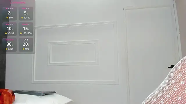 Snapshot of emmaalennox__ chatting on May 30, 7:19 pm emmaalennox online show from May 30, 7:19 pm