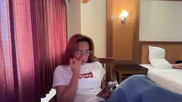 Snapshot of TsOlgaMarie chatting on May 31, 2:28 am TsOlgaMarie online show from May 31, 2:28 am