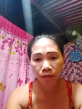 hotmom lyn online show from May 26, 2:37 pm