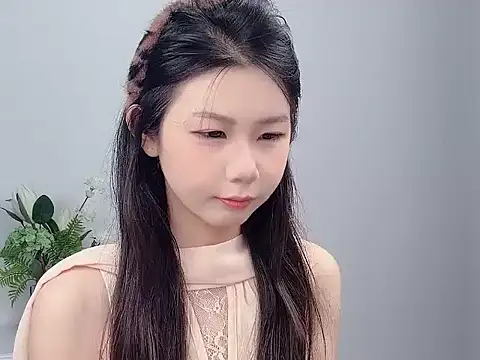 Snapshot of Rose_love69 chatting on May 30, 3:02 am Rose love69 online show from May 30, 3:02 am