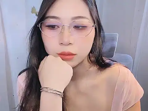 -Naomii  online show from July 1, 2:34 am