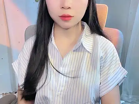 -Naomii  online show from June 30, 8:25 am