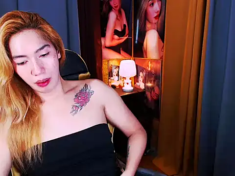 sexynaughtychristinaxx online show from May 26, 6:00 am