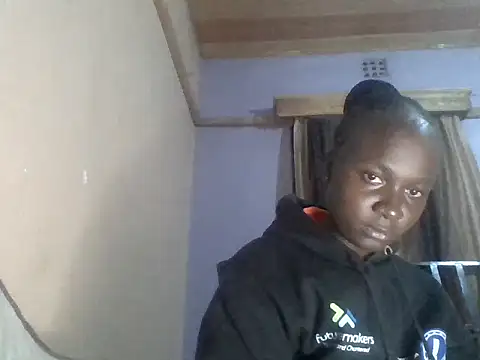 Snapshot of Ebonylouisa chatting on July 13, 4:28 pm Ebonylouisa online show from July 13, 4:28 pm