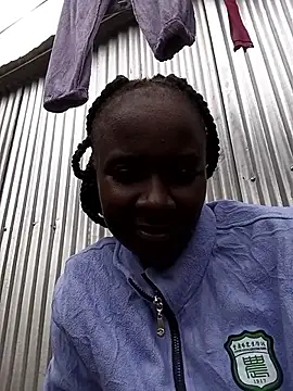 Snapshot of Ebonylouisa chatting on June 19, 2:45 pm Ebonylouisa online show from June 19, 2:45 pm