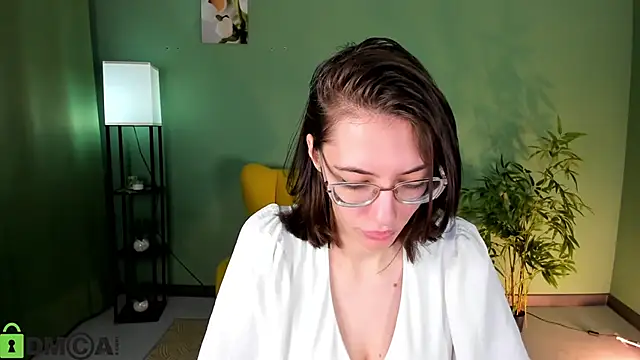 Snapshot of eva_sicret chatting on June 7, 4:18 am eva sicret online show from June 7, 4:18 am