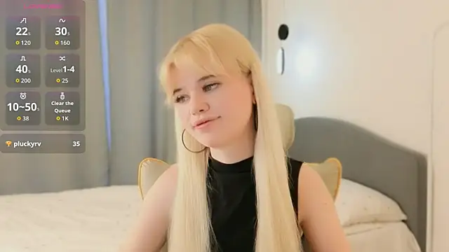 Snapshot of mood_berry_ chatting on July 5, 1:29 pm mood berry online show from July 5, 1:29 pm
