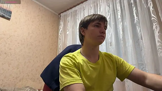 Snapshot of Goolden_Flaash chatting on May 26, 4:38 pm Goolden Flaash online show from May 26, 4:38 pm