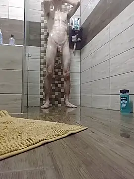 Snapshot of Nakedfanboy chatting on July 9, 8:08 pm Nakedfanboy online show from July 9, 8:08 pm