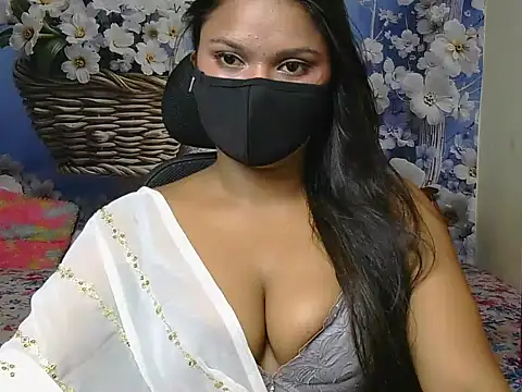 Snapshot of your-ishika chatting on July 4, 8:24 pm your-ishika online show from July 4, 8:24 pm
