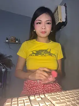 Snapshot of LadySachi chatting on June 21, 6:25 pm LadySachi online show from June 21, 6:25 pm