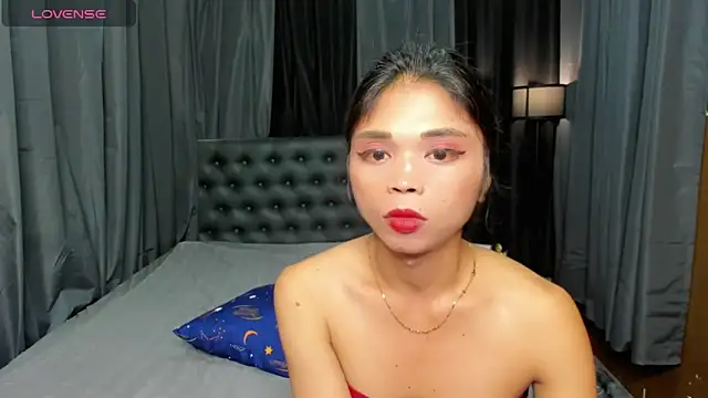 Snapshot of Valentina_lust chatting on May 27, 1:57 am Valentina lust online show from May 27, 1:57 am