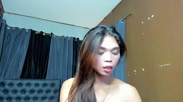 Snapshot of Valentina_lust chatting on June 1, 10:09 pm Valentina lust online show from June 1, 10:09 pm