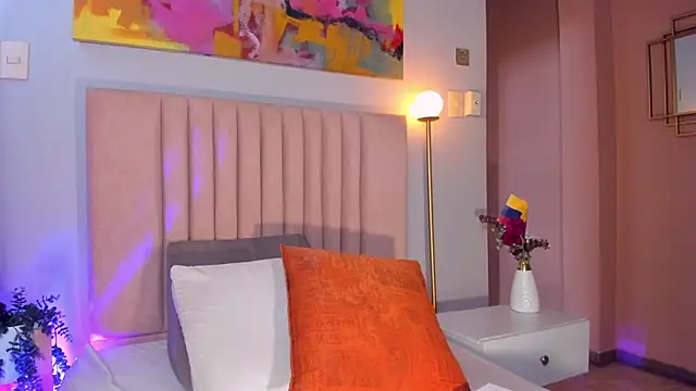 KatherinSky online show from June 15, 6:40 pm