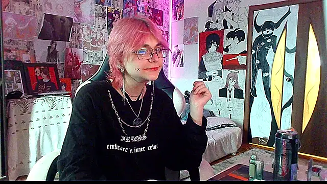 Snapshot of Michiyo_Gotou chatting on June 16, 11:32 am Michiyo Gotou online show from June 16, 11:32 am
