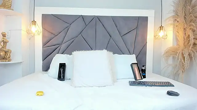 LiamBlake  online show from May 26, 6:00 am
