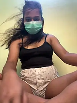 Snapshot of Yalina_ chatting on June 6, 8:03 pm Yalina online show from June 6, 8:03 pm