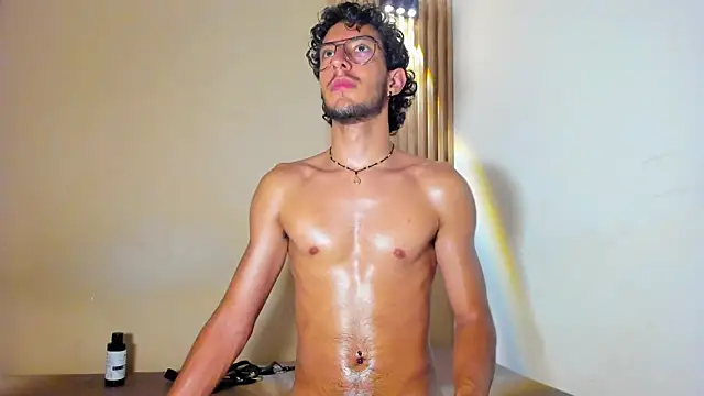 LEO SANZ66 online show from June 11, 3:31 pm