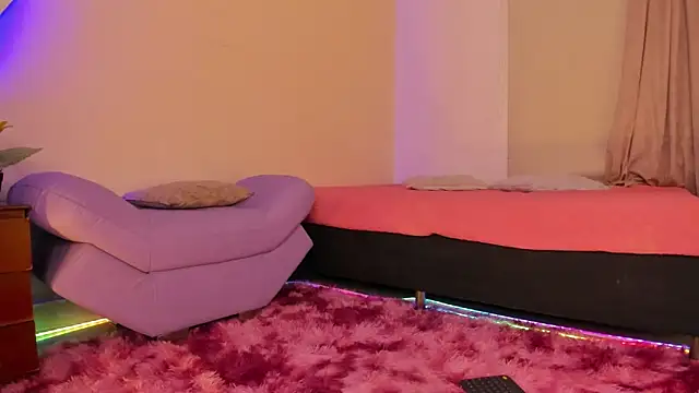 Nadia-Monroe online show from June 15, 12:38 pm