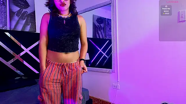 Snapshot of hannita_01 chatting on June 9, 11:44 am hannita 01 online show from June 9, 11:44 am