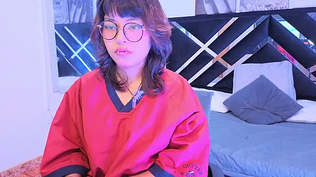 Snapshot of hannita_01 chatting on June 22, 12:13 pm hannita 01 online show from June 22, 12:13 pm