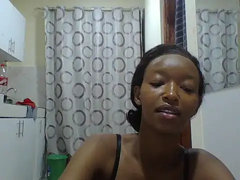 Snapshot of Miss_lavagirl chatting on June 29, 7:13 pm Miss lavagirl online show from June 29, 7:13 pm