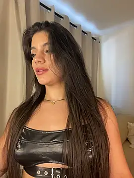 Snapshot of Amel_Rosse chatting on July 21, 7:15 pm Amel Rosse online show from July 21, 7:15 pm