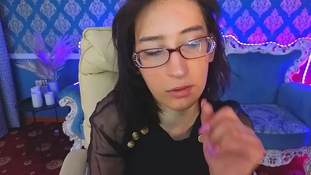 AlexaMillr online show from May 29, 1:39 pm