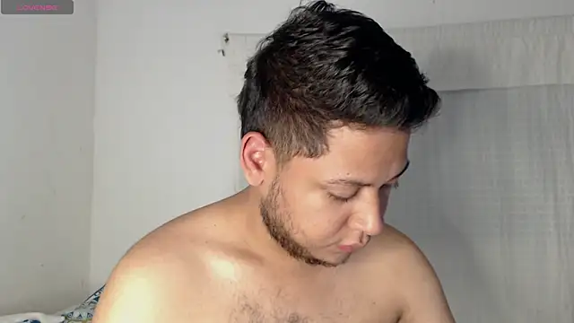 Snapshot of nicolas_cr1 chatting on May 31, 2:17 am nicolas cr1 online show from May 31, 2:17 am
