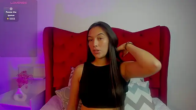 Snapshot of EliiVayne chatting on June 18, 8:47 pm EliiVayne online show from June 18, 8:47 pm
