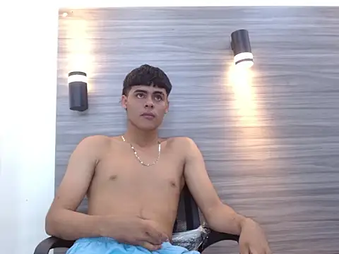 LeleHott01 online show from May 26, 2:53 am